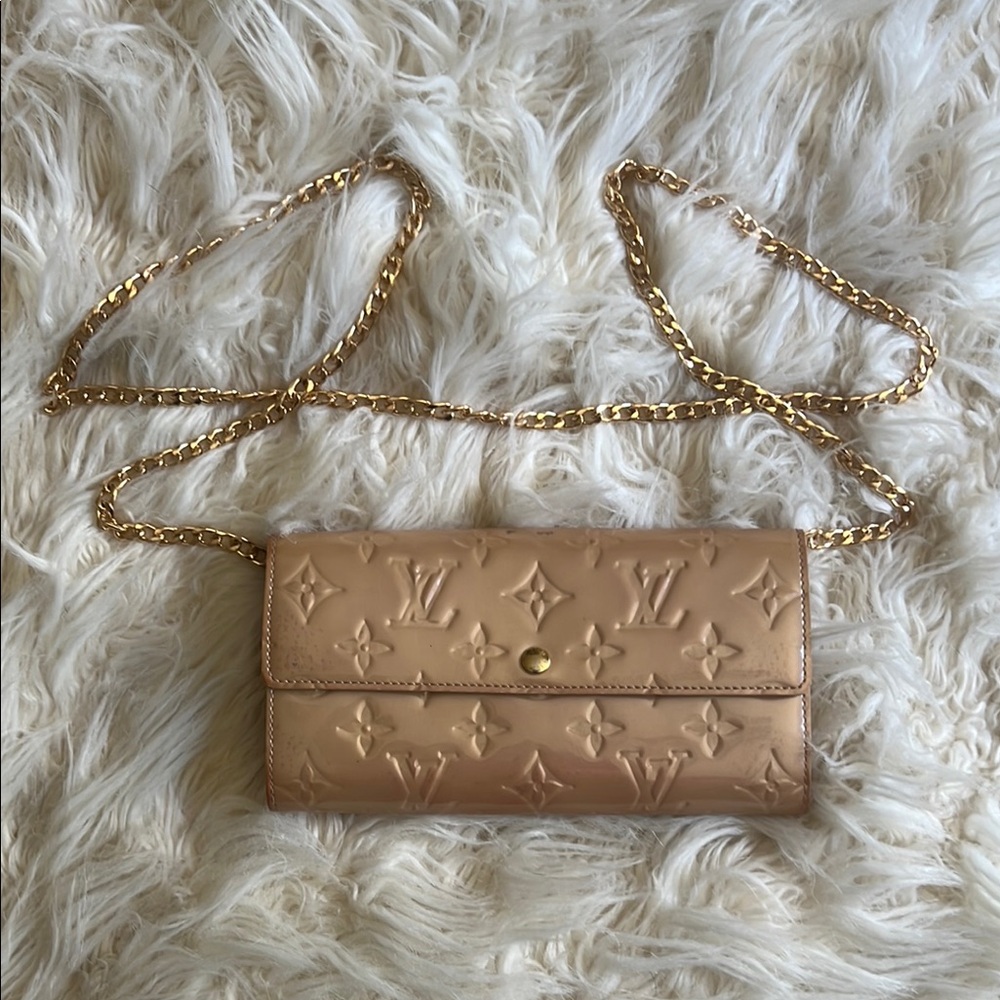 Louis Vuitton Tan and Gold Sarah wallet with Iconic Monogram